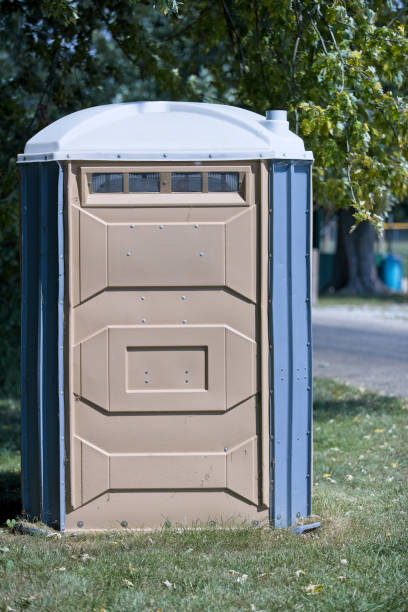 Best Luxury portable toilet rental  in Struthers, OH