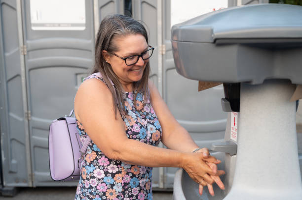 Best Emergency porta potty rental  in Struthers, OH